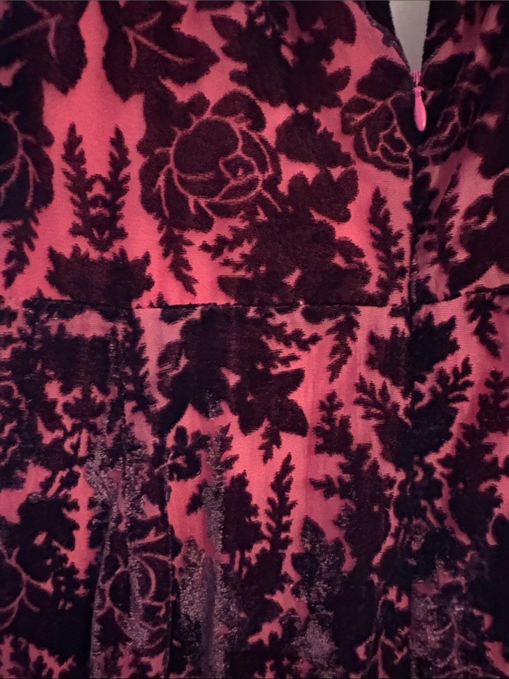 Anthropologie Velvet Burnout Mini Dress in Magenta and Black Damask - Picture 4 of 12